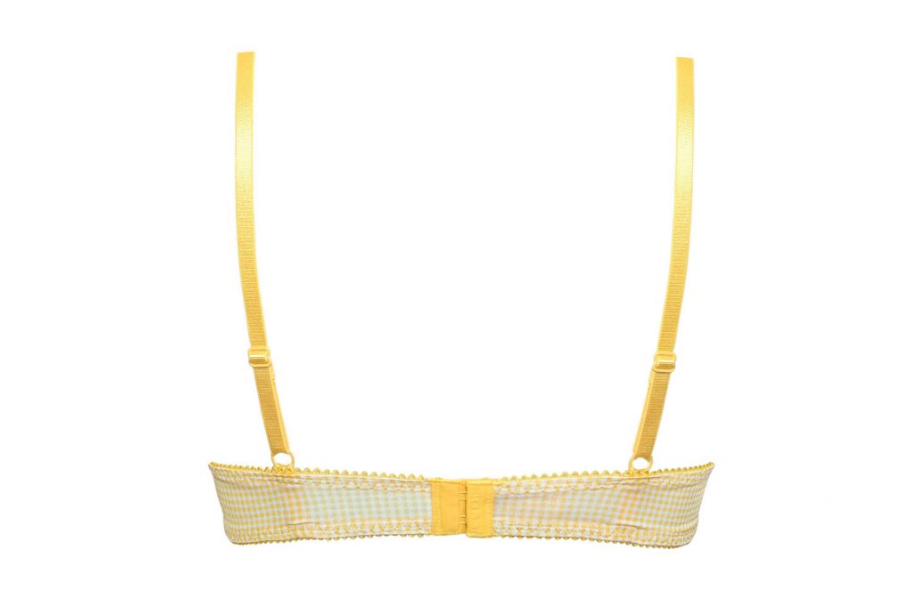 This Passepartout bra from SIéLEI of Italy is constructed from a stretchy polyester-fiber blend for superior comfort.