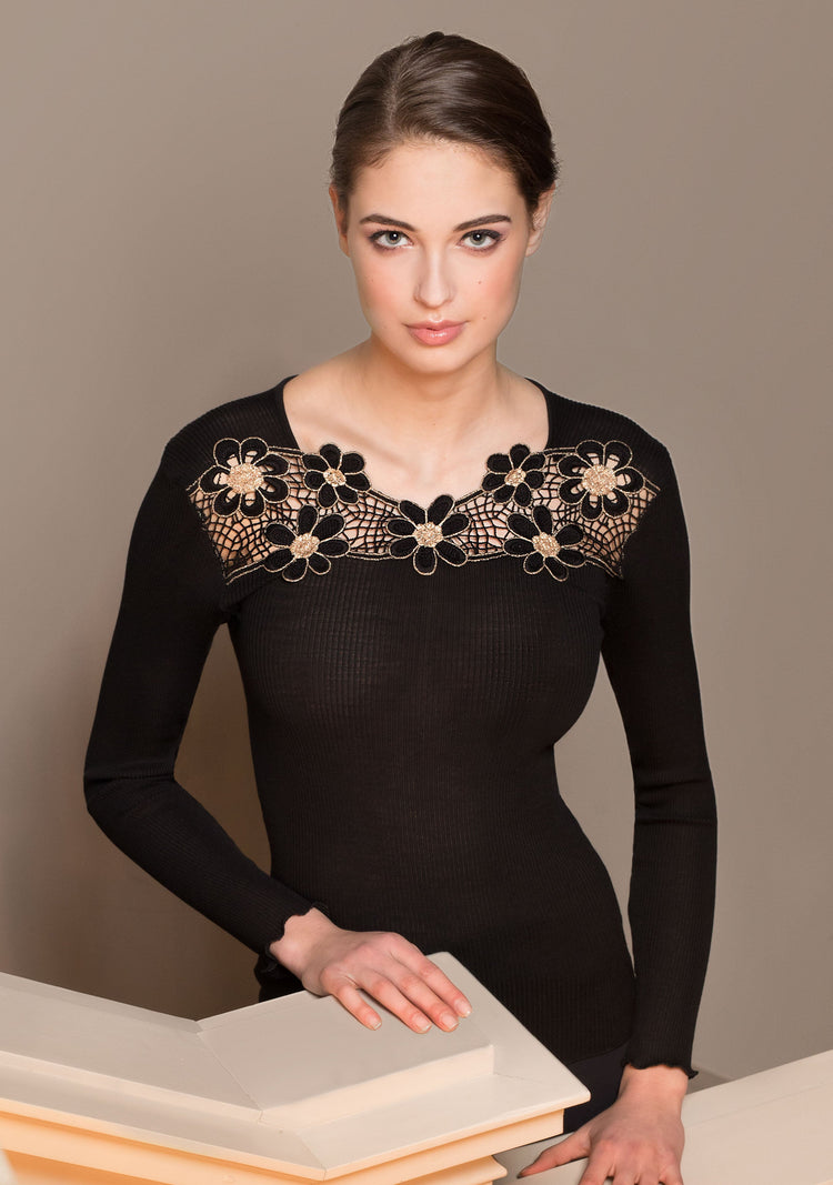 Lace & Embroidered Tops & Camisoles
