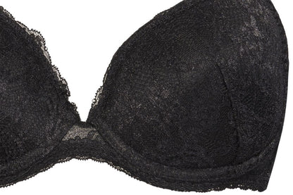 This bra from the Vanity line by SIeLEI italy offers supportive structure and comfortable design. Crafted with stretchy, floral lace with padded cup and an underwire support, this bra ensures a great.