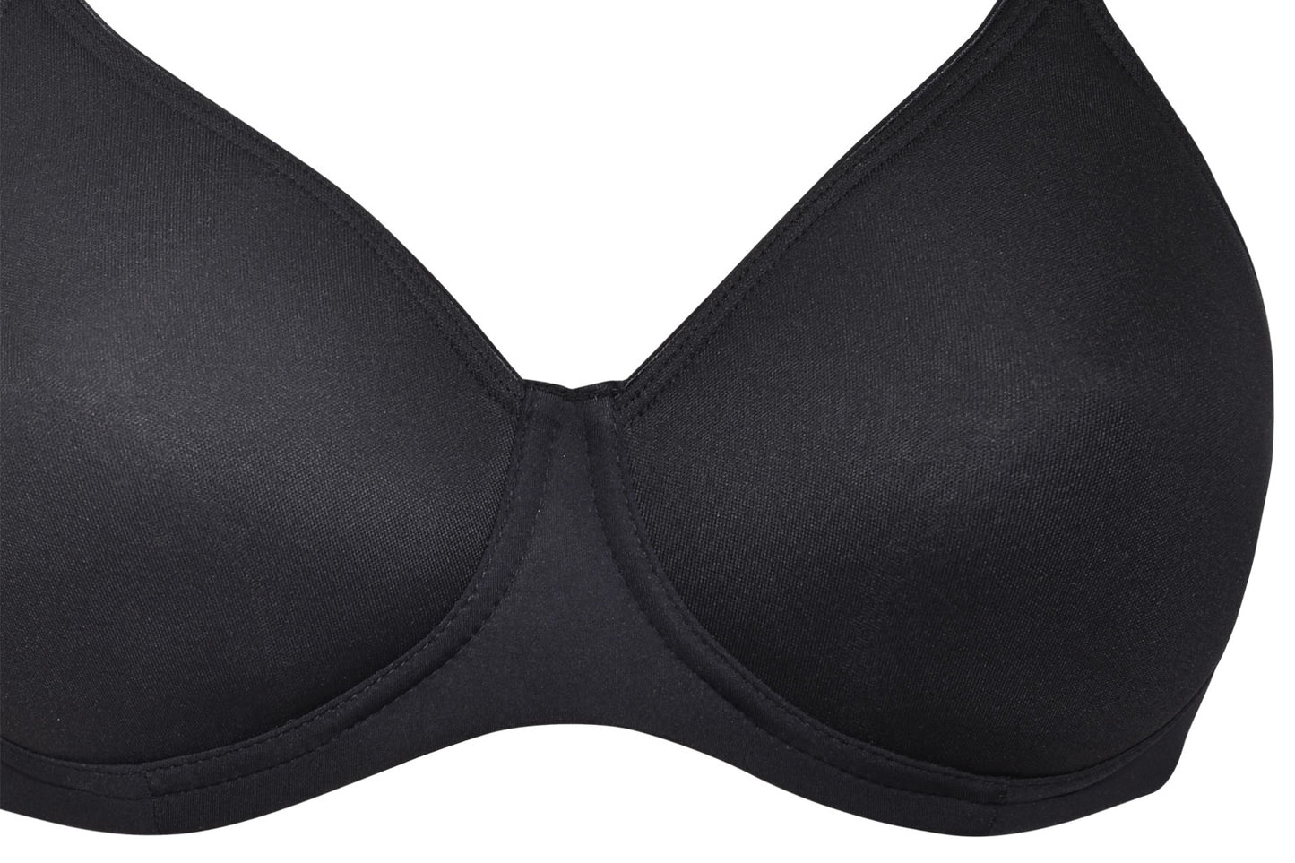 Black wireless spacer cup bra from the Plus line by SIéLEI from Italy.