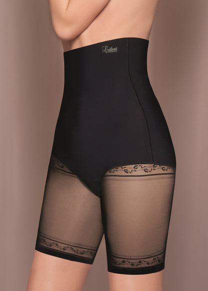 Elegant, shaping high-waisted shorts from the Sculpt line by Leilieve from Italy. 